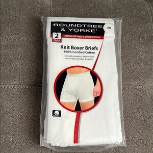 Roundtree & Yorke White Boxer Briefs Essential Comfort